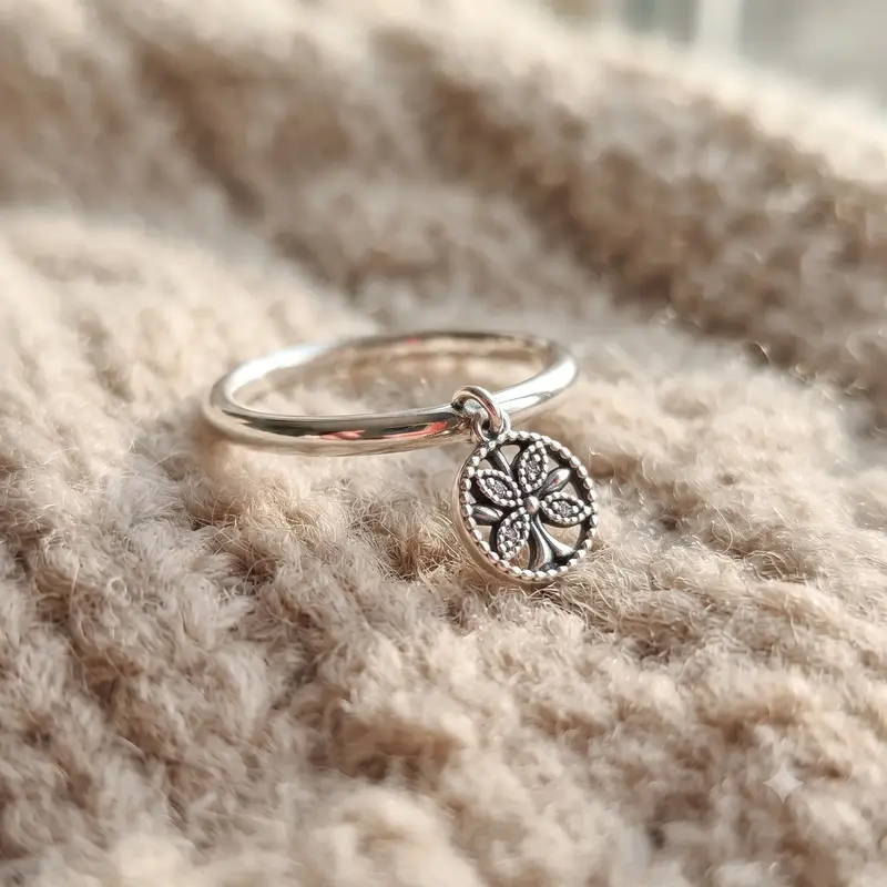 Dangling Family Tree Ring photo review