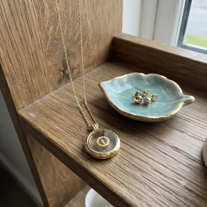 Pandora Lockets Logo Necklace photo review