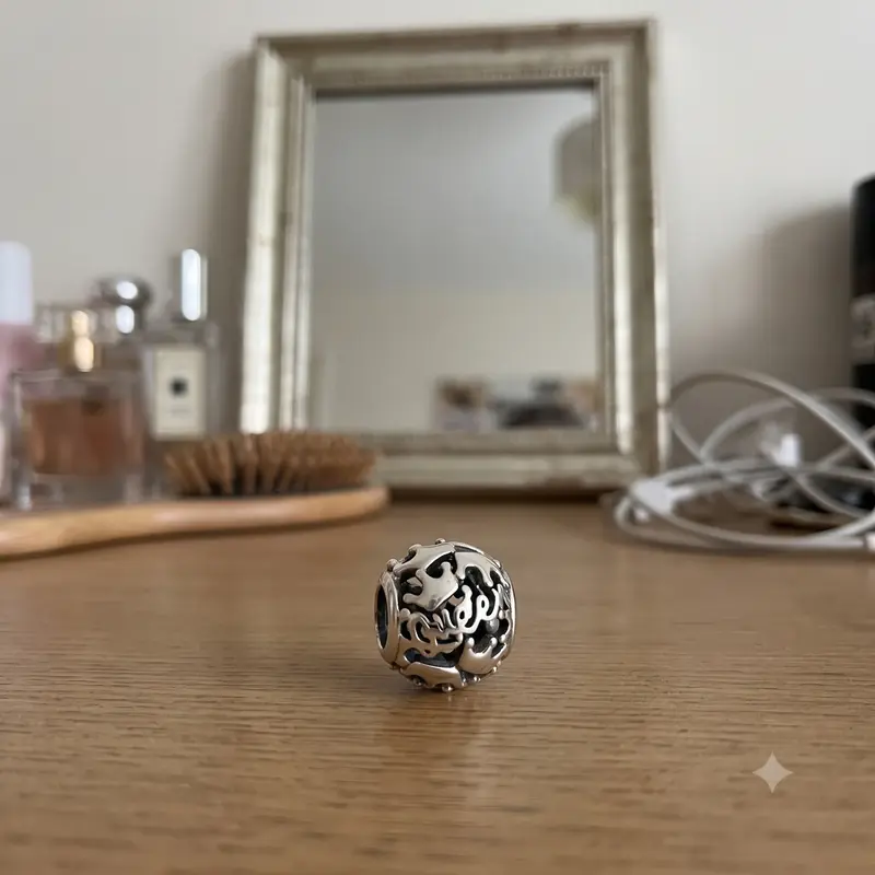 Queen & Regal Crowns Charm photo review