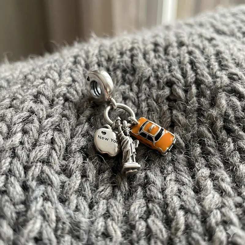 Symbols of New York City Dangle Charm photo review
