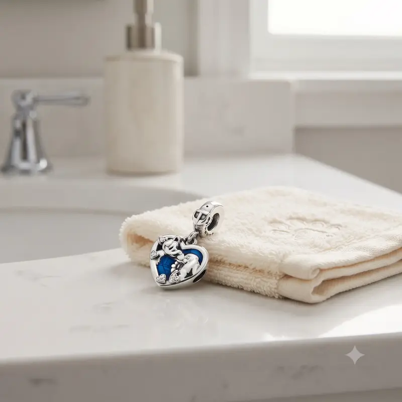 Disney Lady and the Tramp Heart Dangle Charm photo review