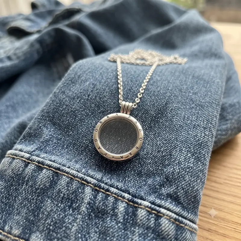 Pandora Lockets Logo Necklace photo review