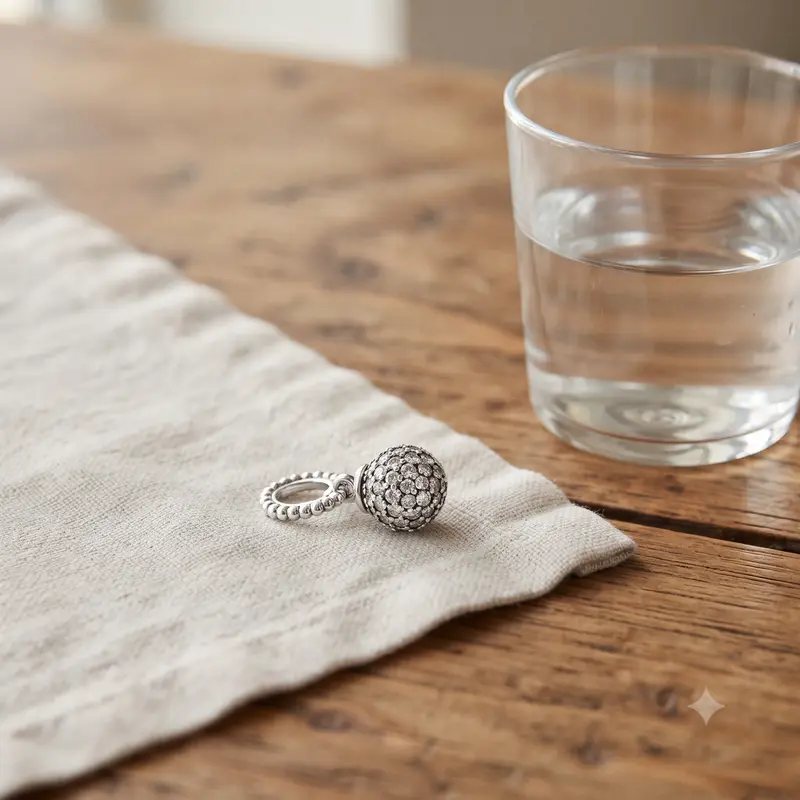 Pav&eacute; Ball Pendant photo review
