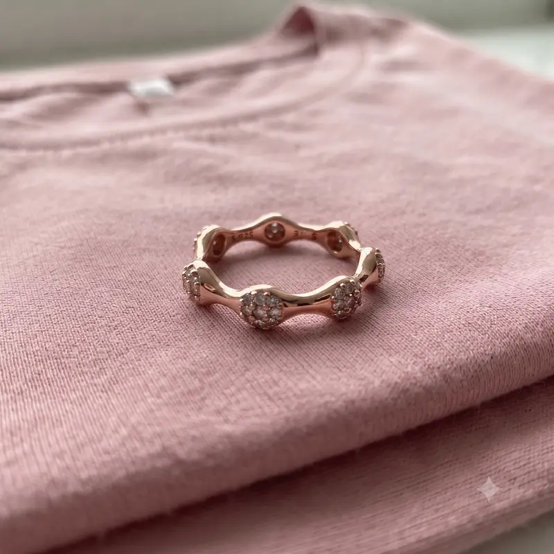 Pav&eacute;&nbsp;Modern LovePods Ring photo review